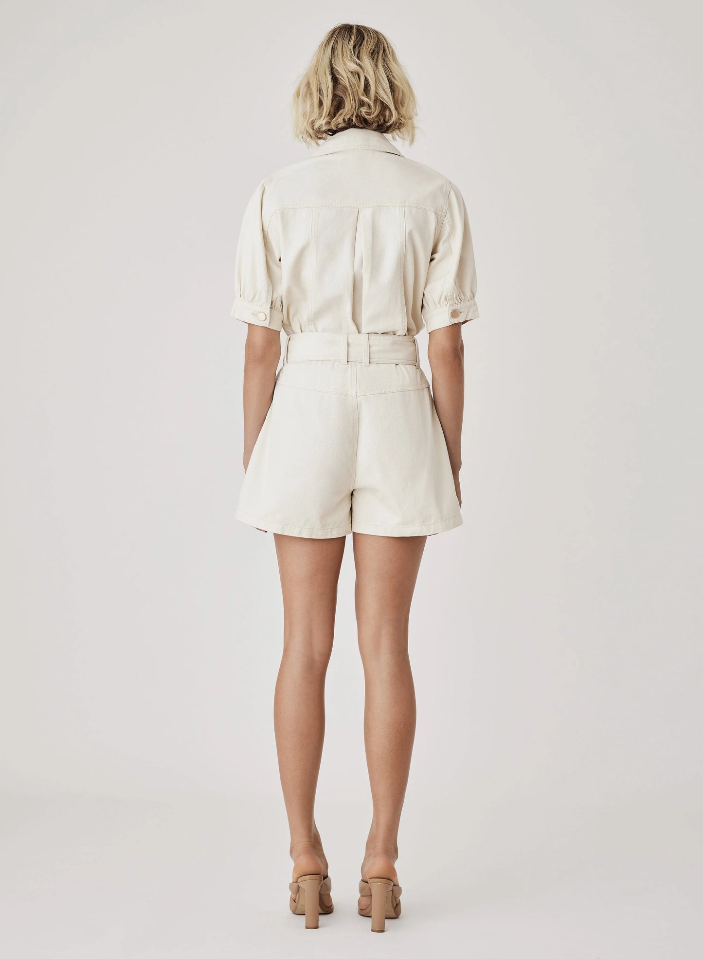 Kokomo Denim Shorts - Ivory by Esmaee - in XS | SWAACE
