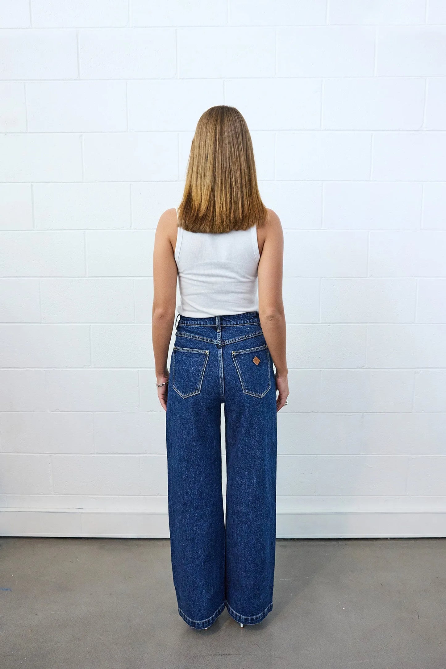 94 High & Wide Petite Tara Jeans