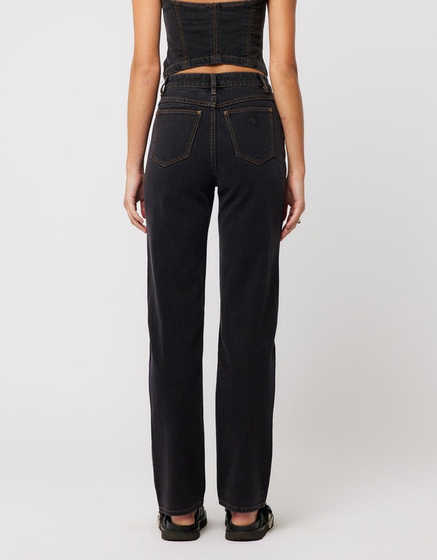 94 High Straight Cara Jeans - Washed Black