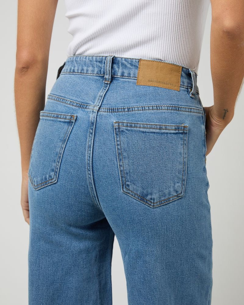 Jacqui Wide Leg Petite Jeans - Light Blue