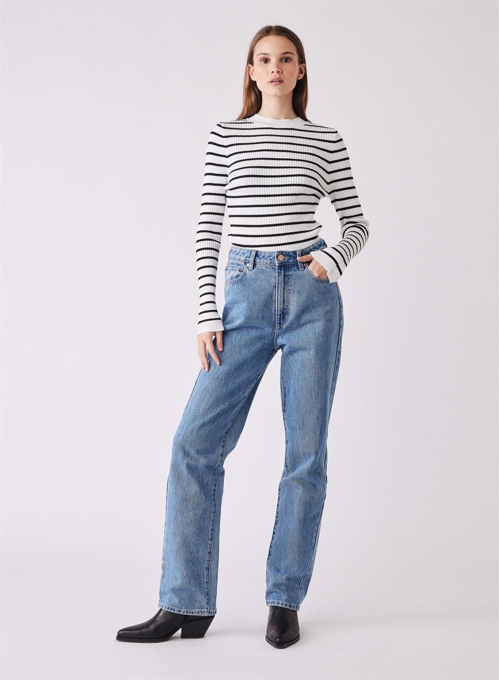 Amie Sweater - Black/White by Esmaee - in XS | SWAACE