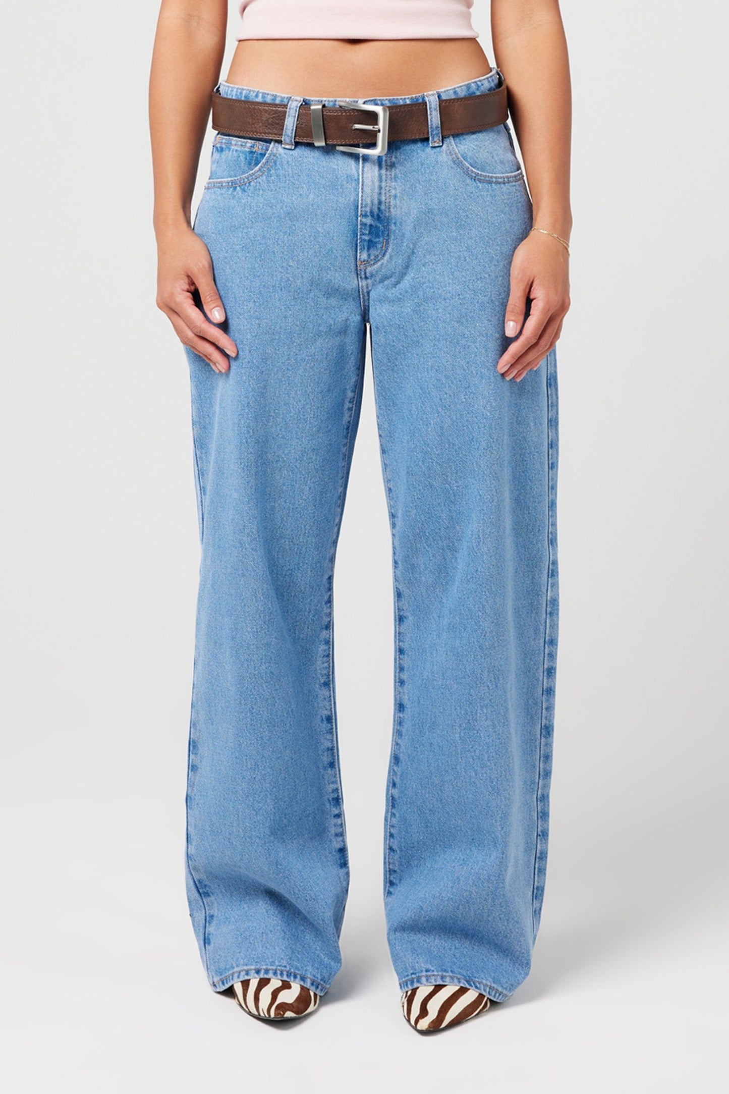 95 Baggy Petite Gigi Jeans - Mid Blue by Abrand Jeans - in 8/26 | SWAACE
