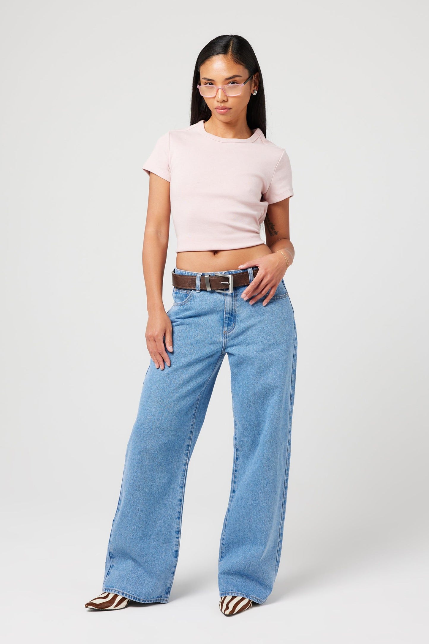 95 Baggy Petite Gigi Jeans - Mid Blue by Abrand Jeans - in 8/26 | SWAACE
