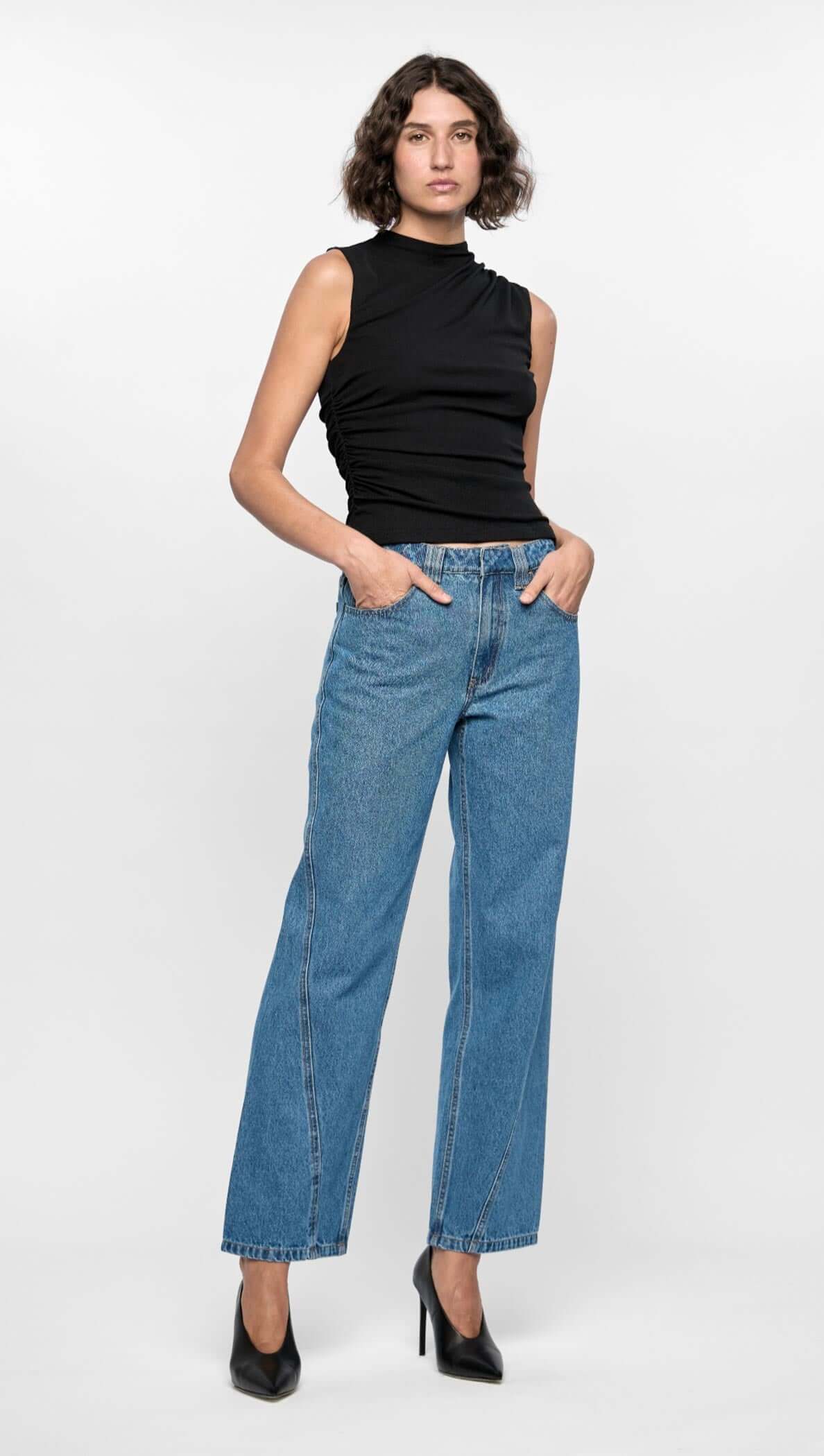 Maverick Denim Jeans - Mid Blue