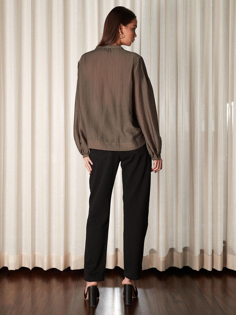 Clove Blouse - Dark Olive by Esmaee - in XS | SWAACE