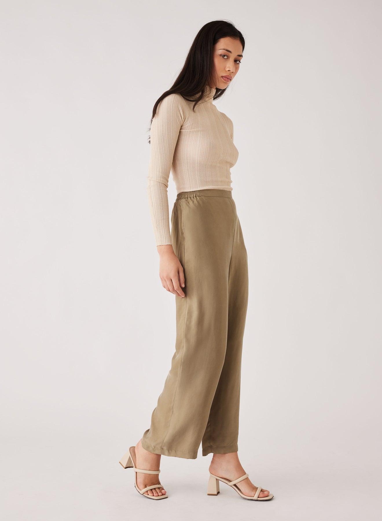 Vine Pants - Olive by Esmaee - in XS | SWAACE