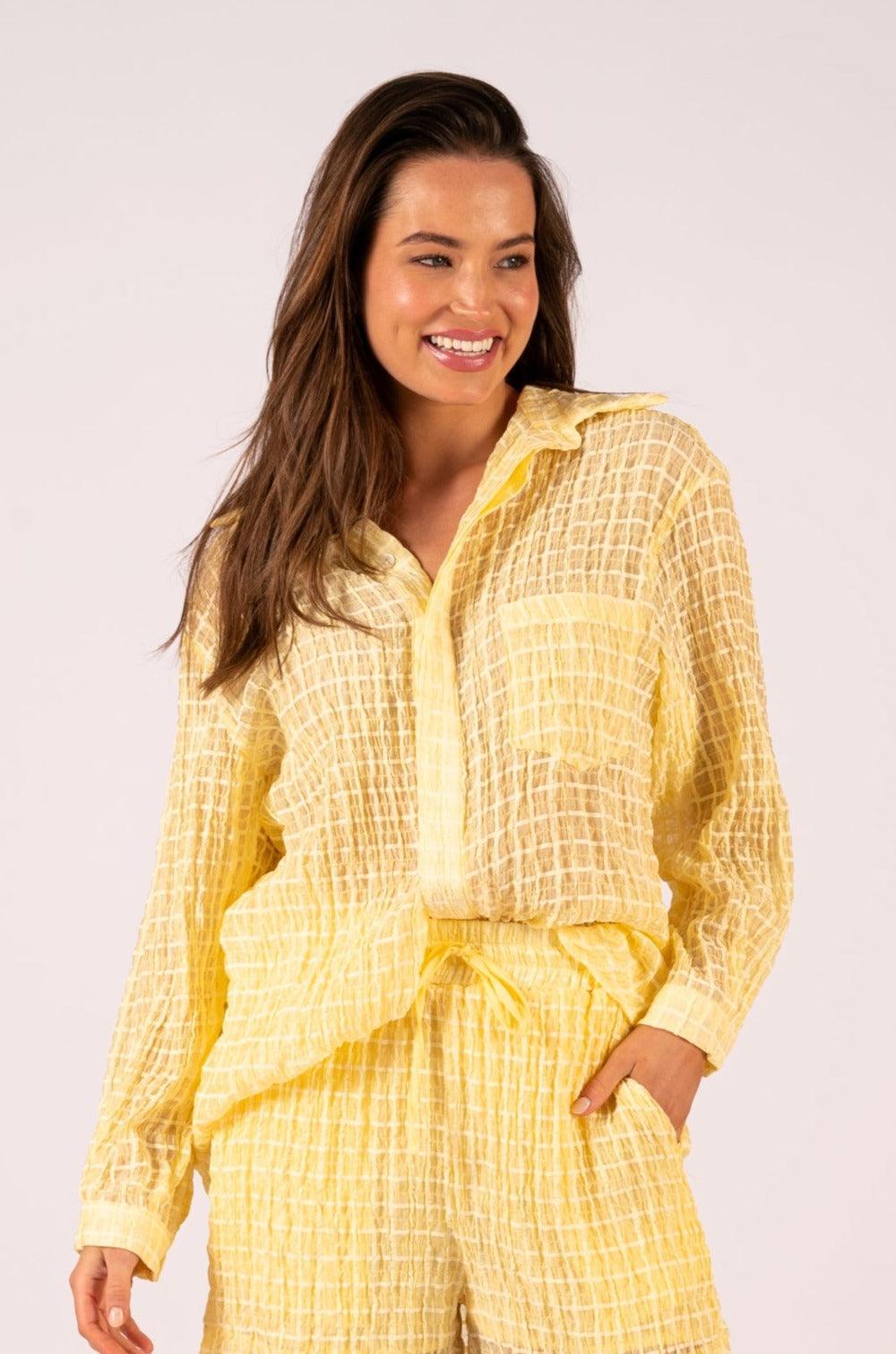 Simone Shirt & Demi Short Set - Lemon Texture by We Are The Others - in 1/XS | SWAACE