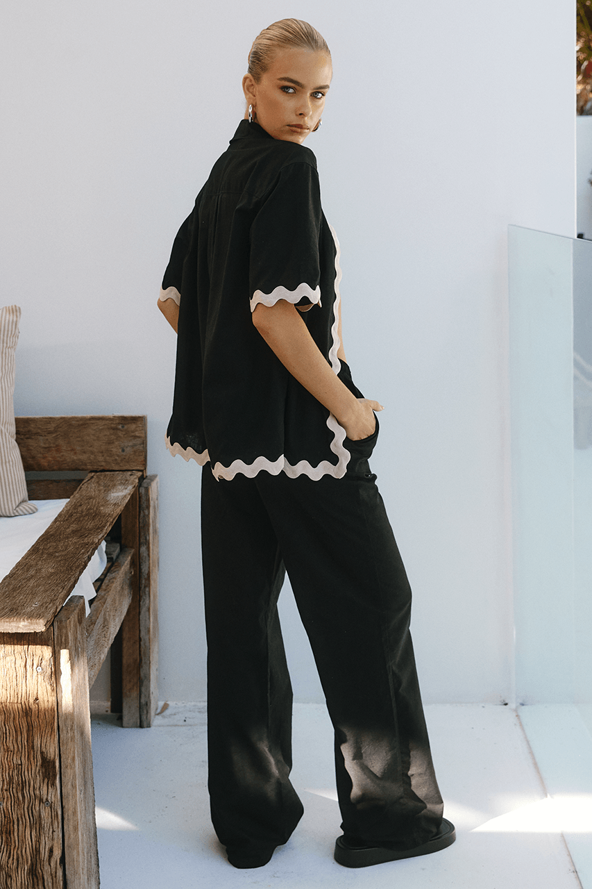 Harry Shirt & Pant Set - Black by Seven Wonders - in XS | SWAACE