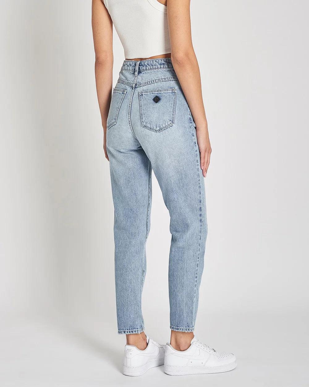 A 94 Slim Lindsey Hemp Jeans by Abrand Jeans - Jeans in 8/26 | SWAACE