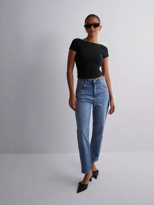 A 94 High Slim Felicia Jeans - Mid Vintage Blue by Abrand Jeans - in 8/26 | SWAACE