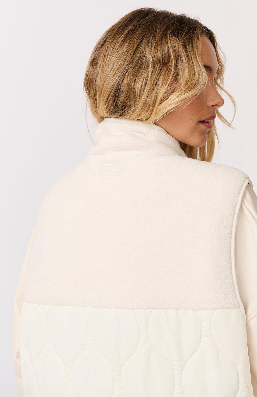 Decy Vest - Vanilla by Cartel & Willow - in XS | SWAACE