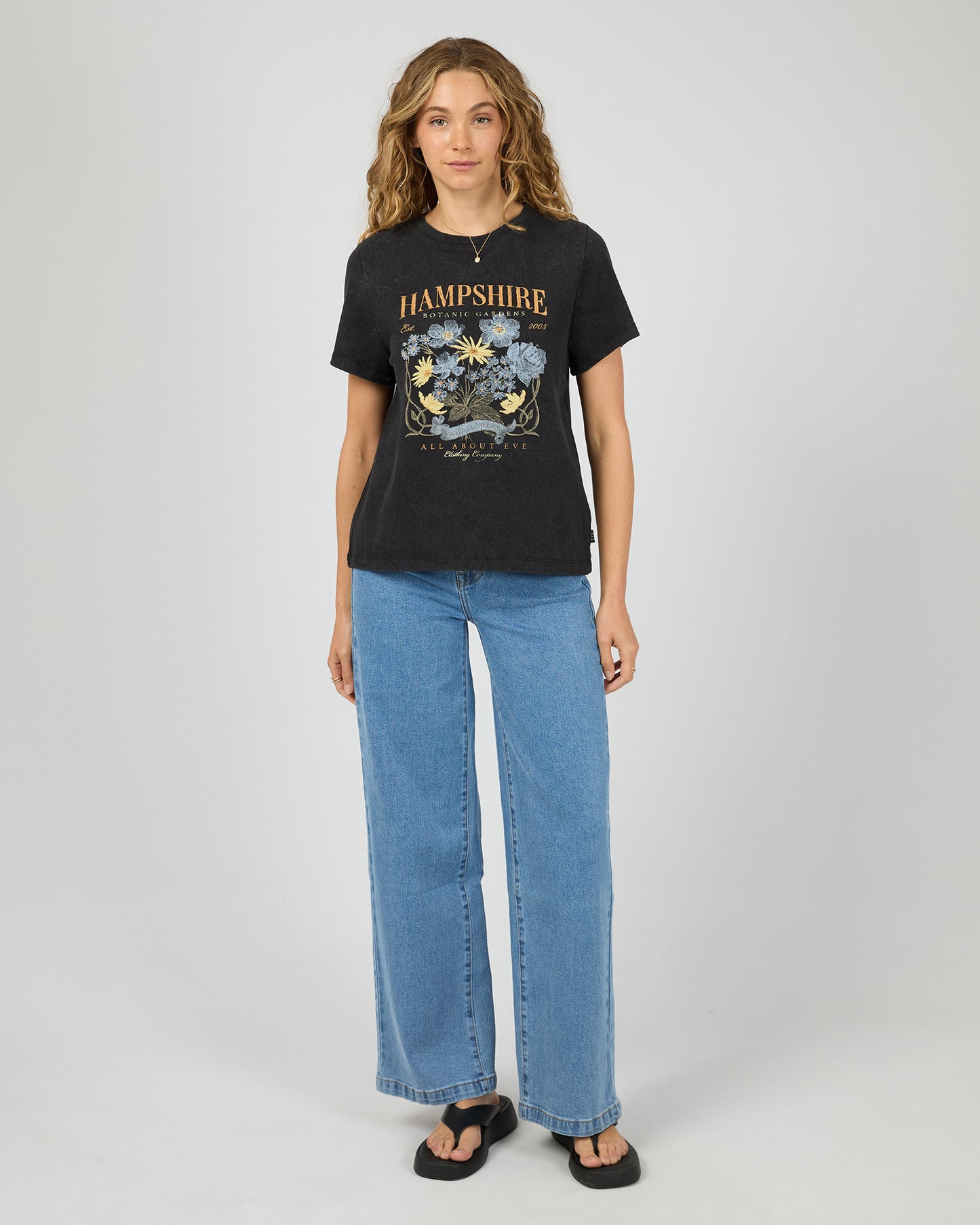 Hampshire Regular Tee - Black
