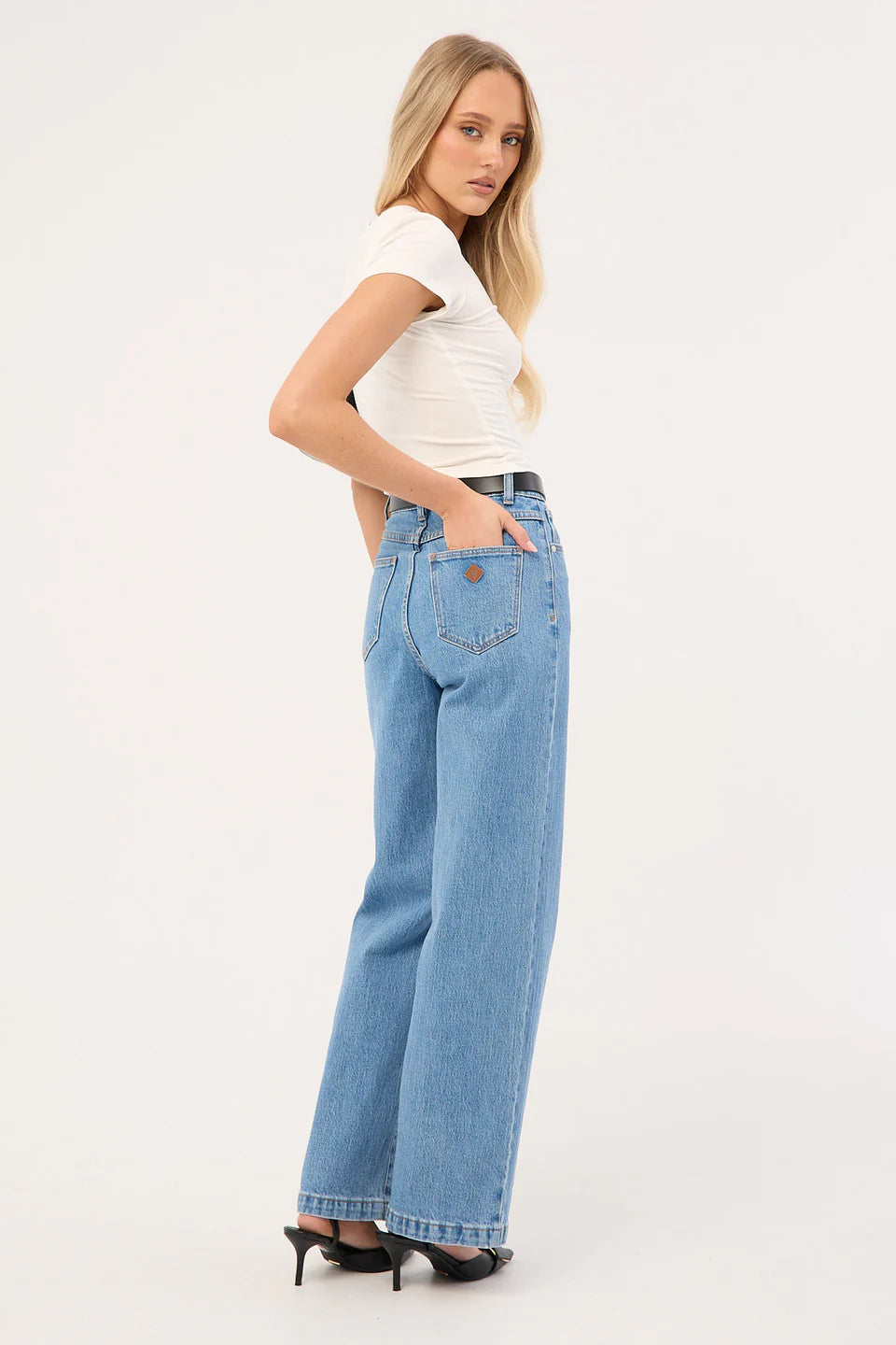 A 94 High & Wide Petite Debbie Jeans