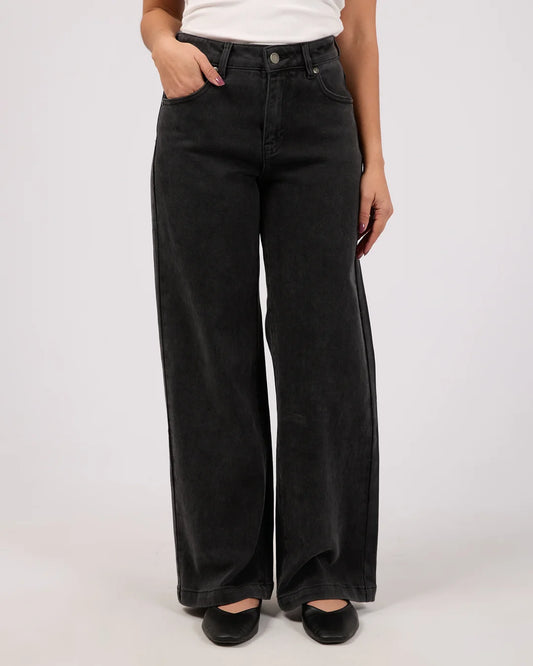 Jacqui Wide Leg Petite Jeans - Washed Black