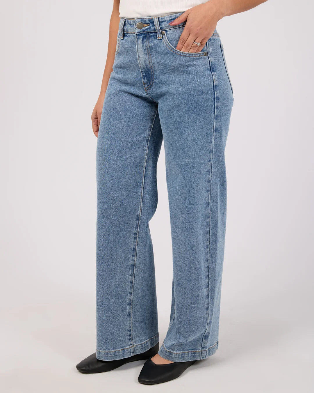 Jacqui Wide Leg Petite Jeans - Light Blue