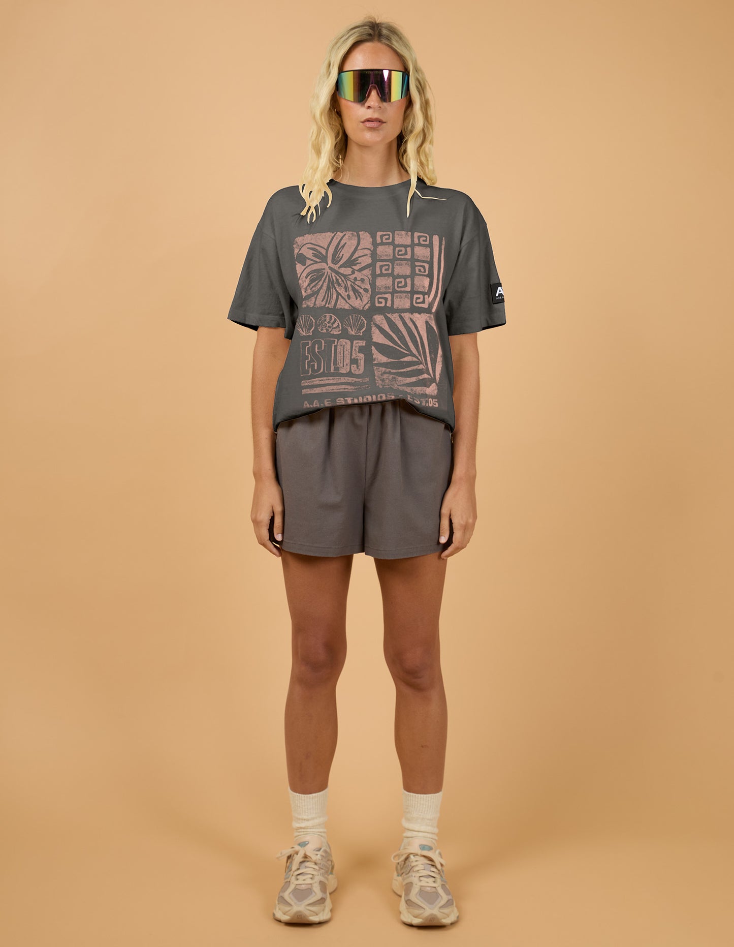 Sidelines Relaxed Tee - Charcoal