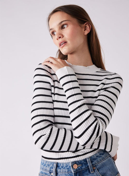 Amie Sweater - Black/White by Esmaee - in XS | SWAACE