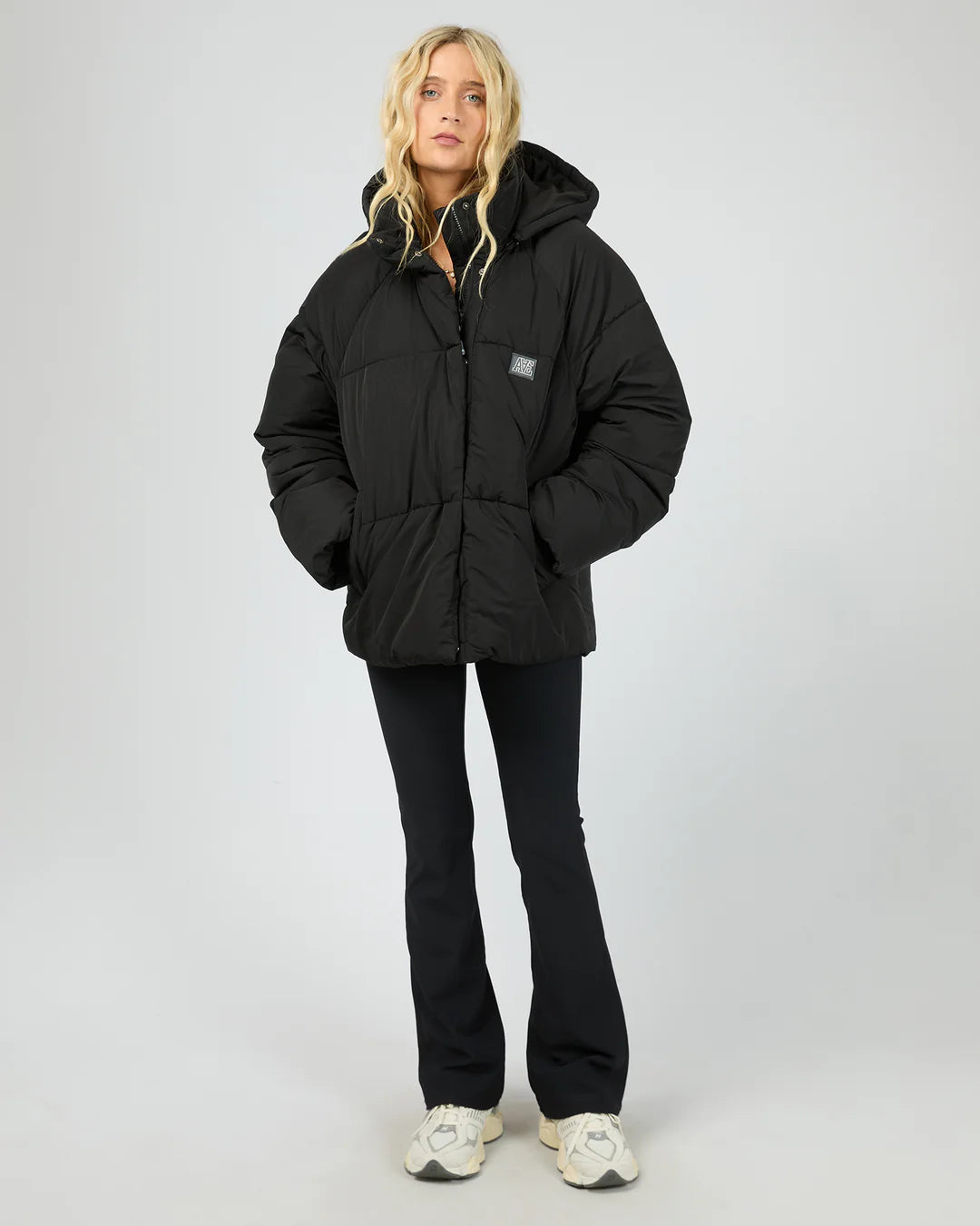 Elevate Puffer Jacket - Black
