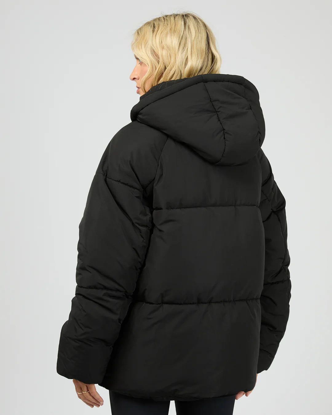 Elevate Puffer Jacket - Black