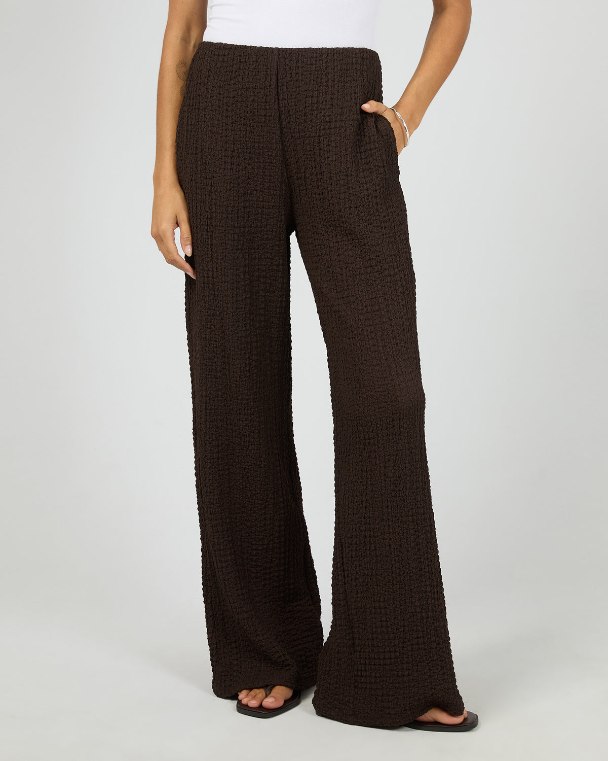 Luca Textured Pant - Chocolate