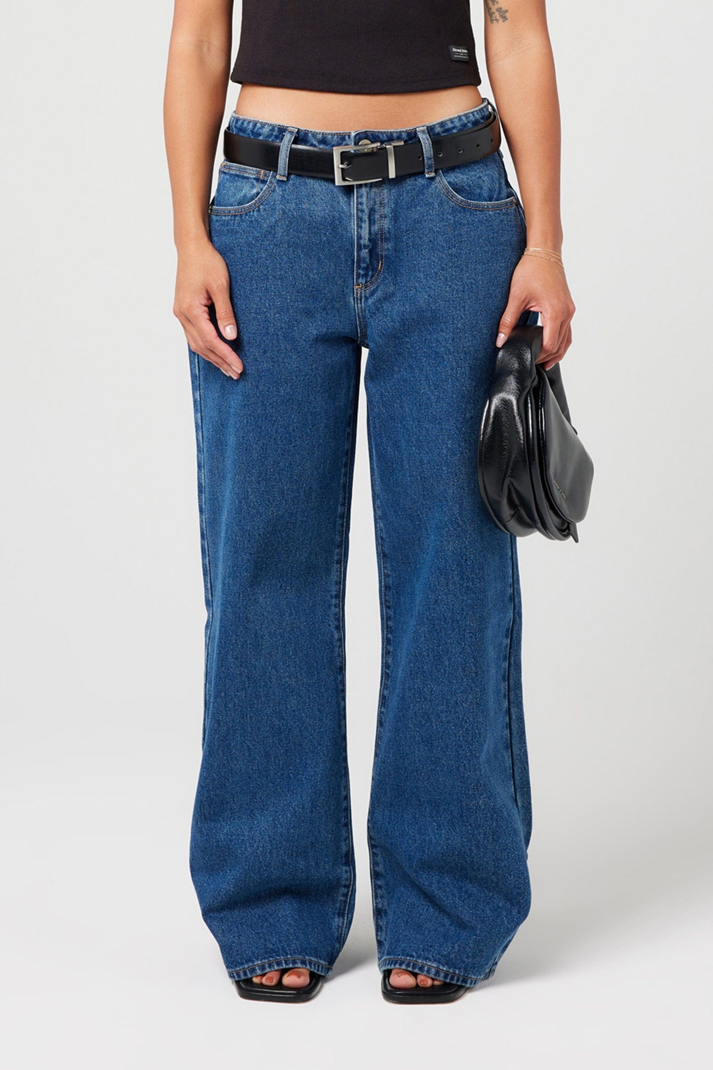 95 Baggy Petite Bella Jeans - Mid Blue