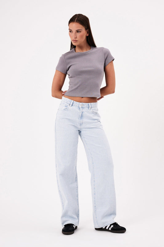 95 Baggy Kate Jeans - Light Vintage Blue by Abrand Jeans - in 8/26 | SWAACE