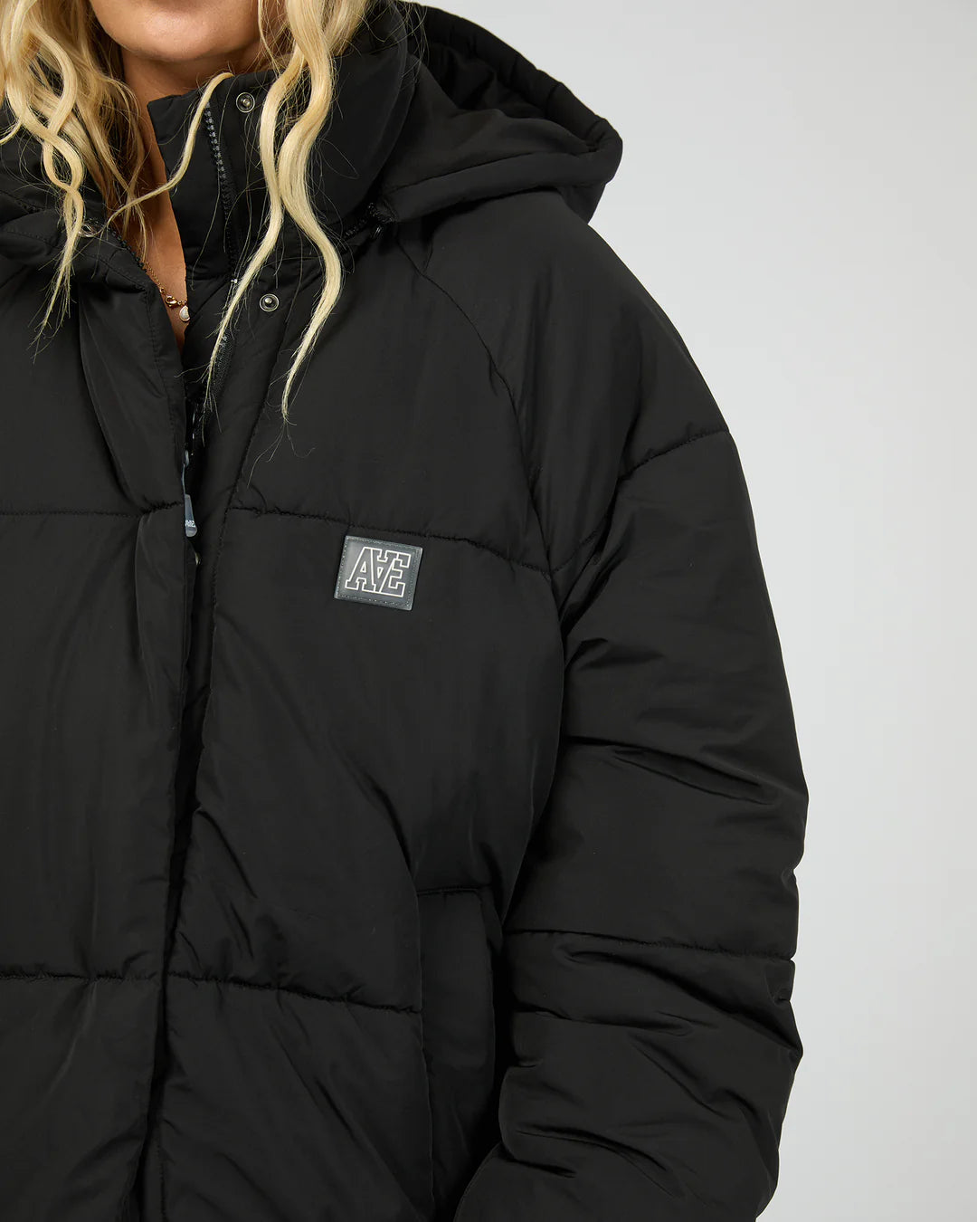 Elevate Puffer Jacket - Black