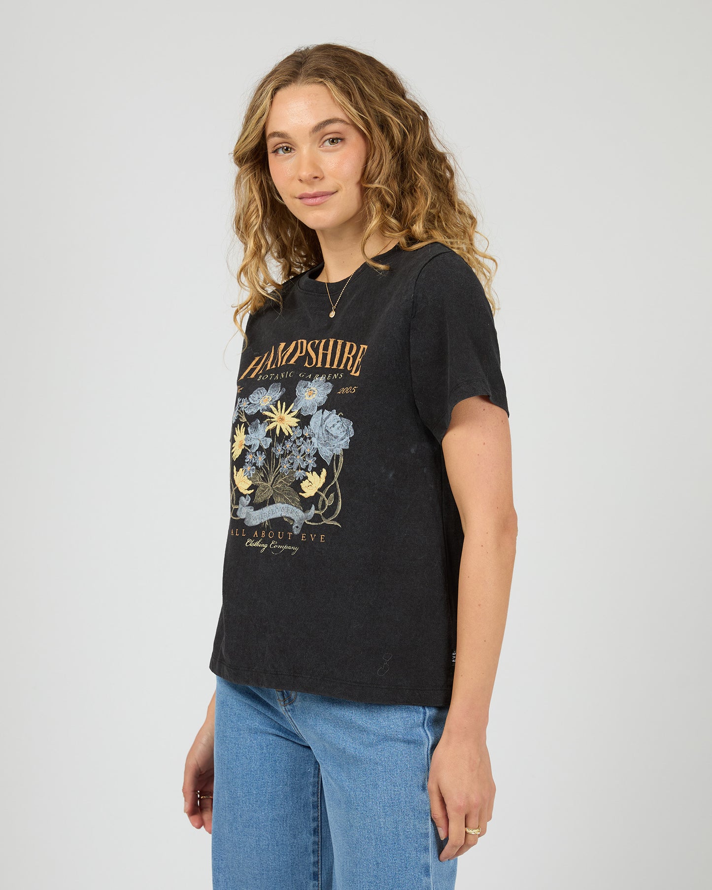 Hampshire Regular Tee - Black