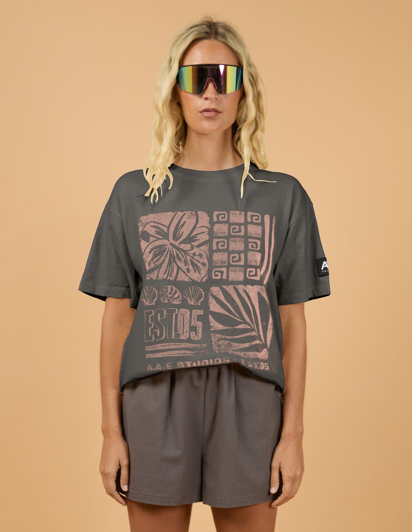 Sidelines Relaxed Tee - Charcoal