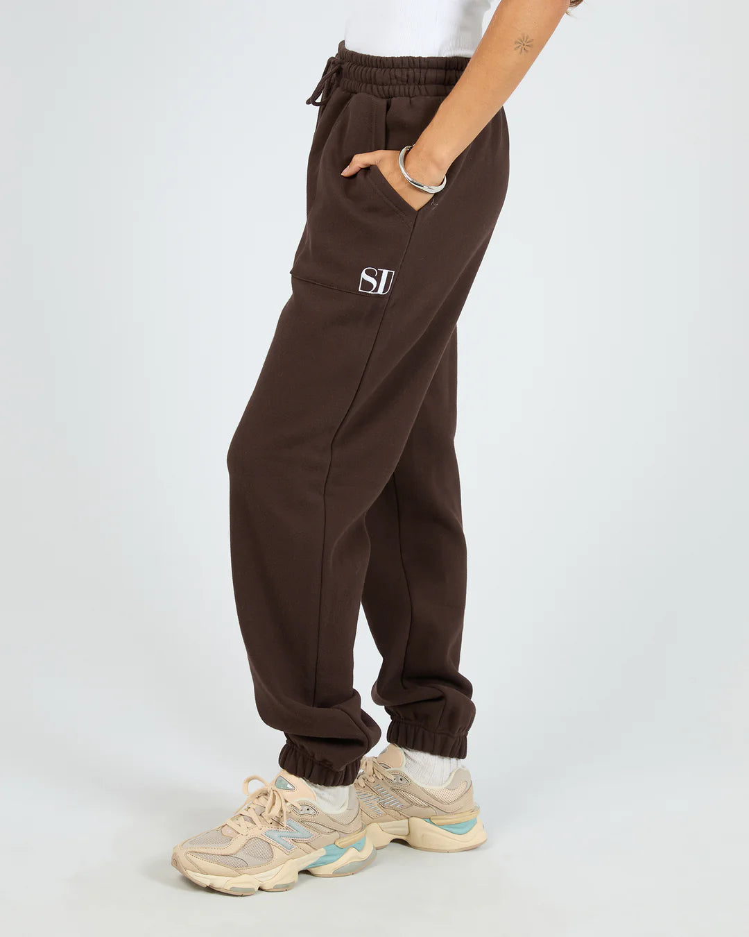 Silent Luxe Cuffed Trackpant - Chocolate