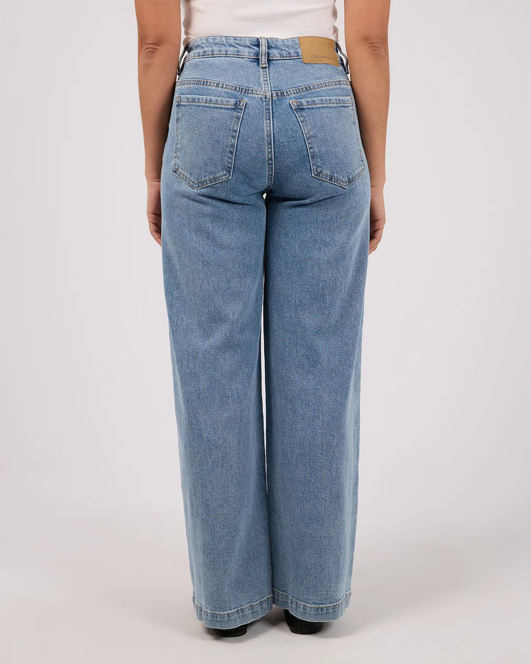 Jacqui Wide Leg Petite Jeans - Light Blue