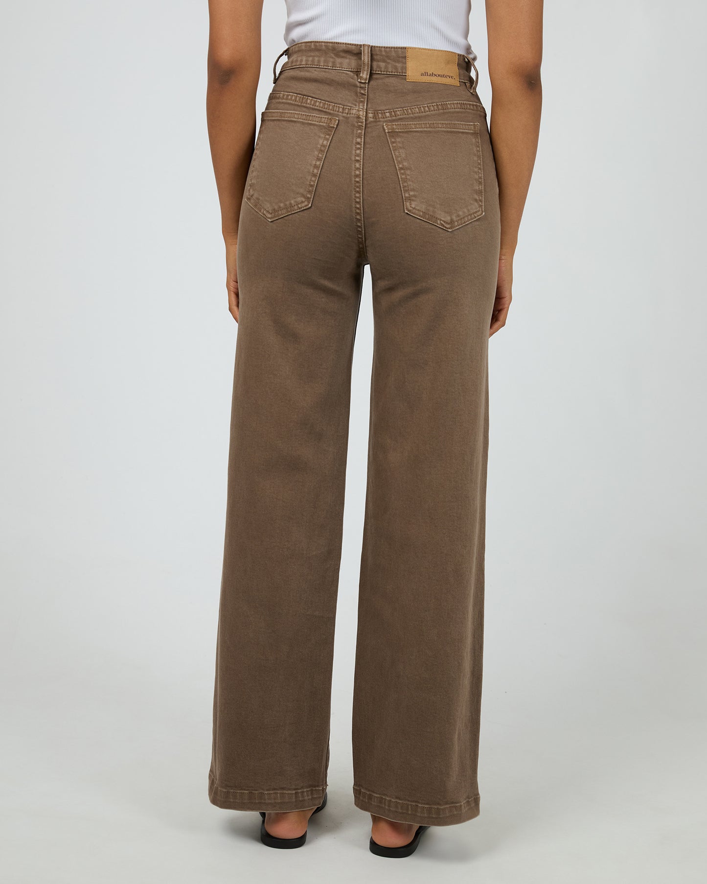 Jacqui Wide Leg Jeans - Coco