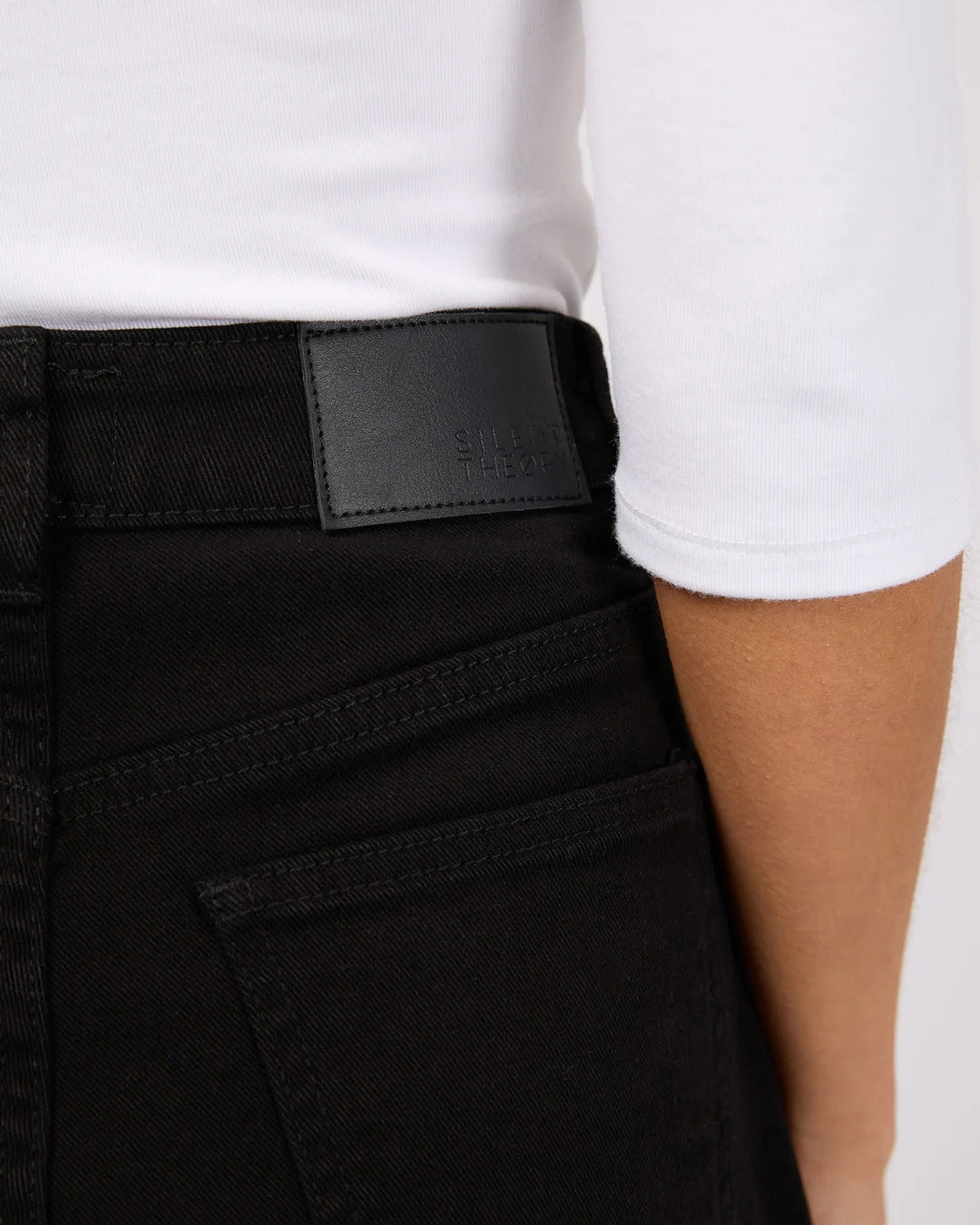 Kyia Short Comfort - Black