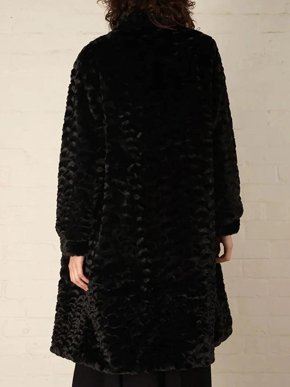 In The Peaks Coat - Black by Esmaee - in XS | SWAACE