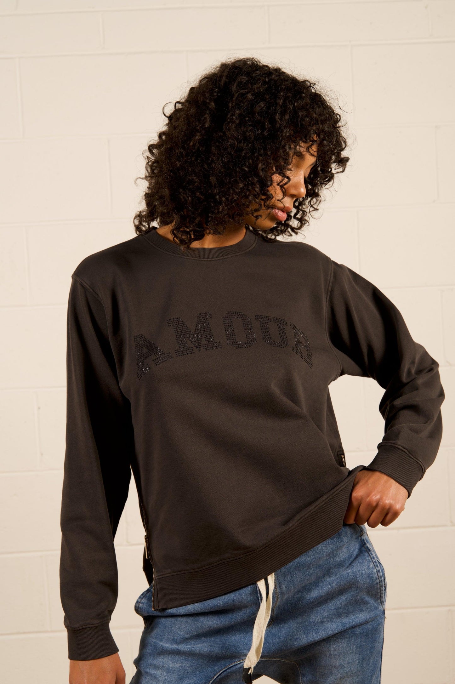 Piper Slim Sweat - Vintage Black Amour by We Are The Others - in 1/XS | SWAACE